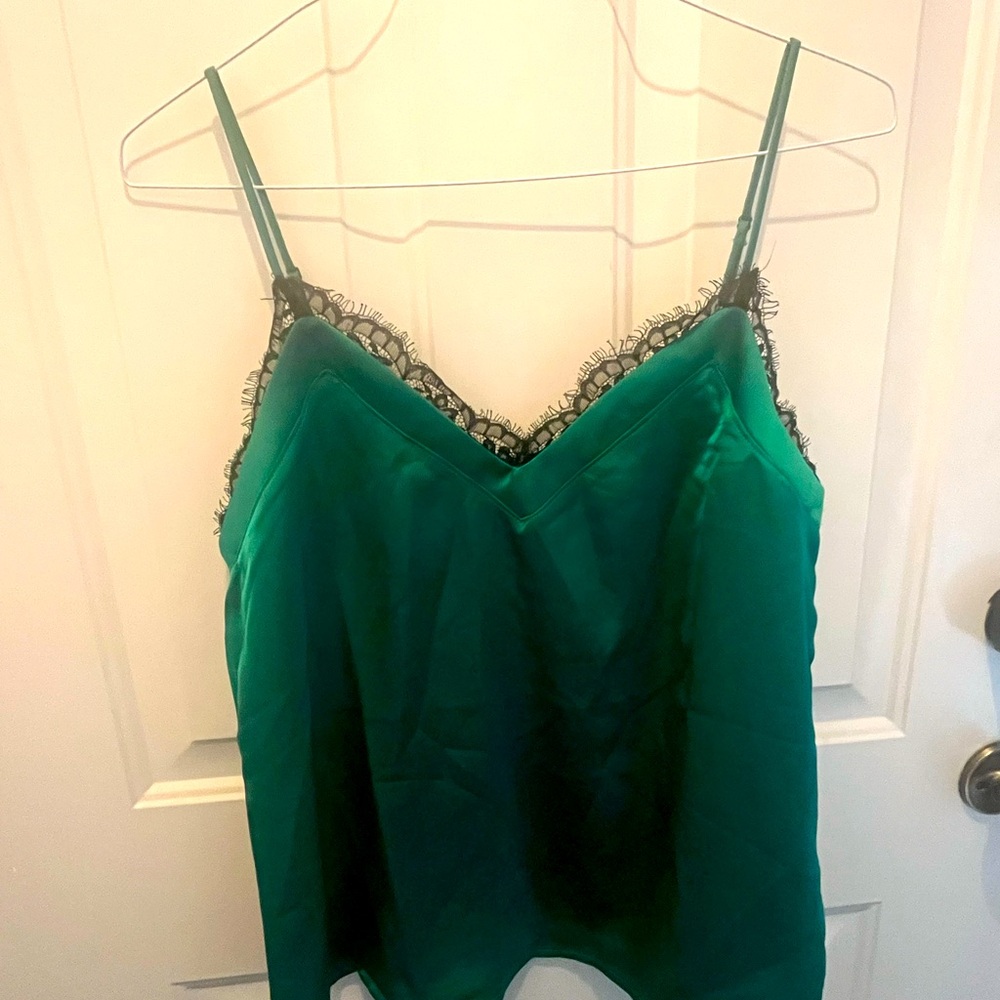 NWT Women’s Gibsonlook Green Camisole with Lace Trim, Size Large